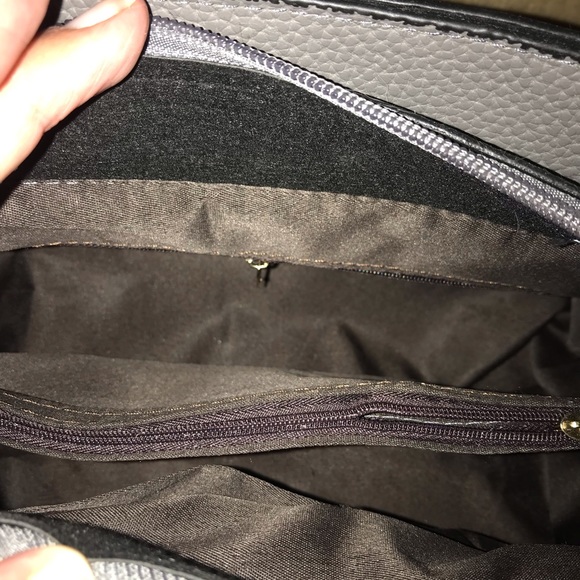 Croc style Gray Handbag - Picture 5 of 7